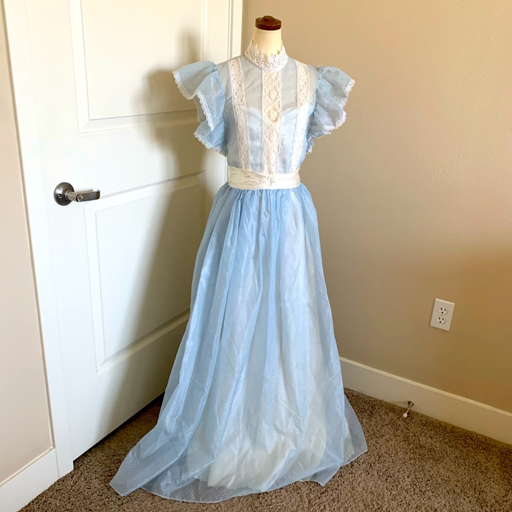Vintage Gunne Sax 1970s cottage core flutter dress